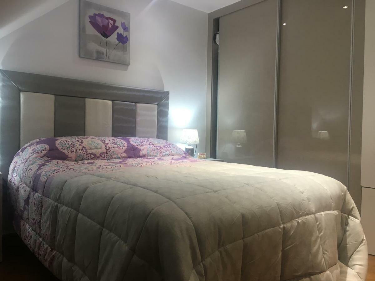 Apartment With Private Patio Fuengirola Bagian luar foto